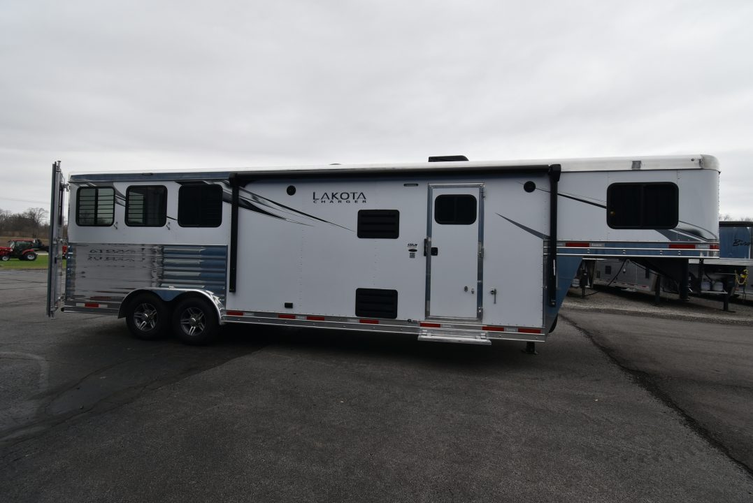 Used 2022 Lakota 8311 Charger Horse Trailer