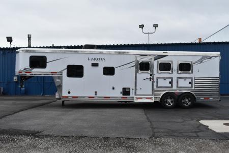 Used 2022 Lakota 8311 Charger Horse Trailer