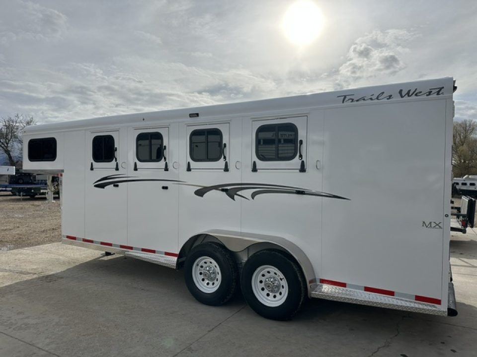 New 2027 Trails West Adventure 4 Horse