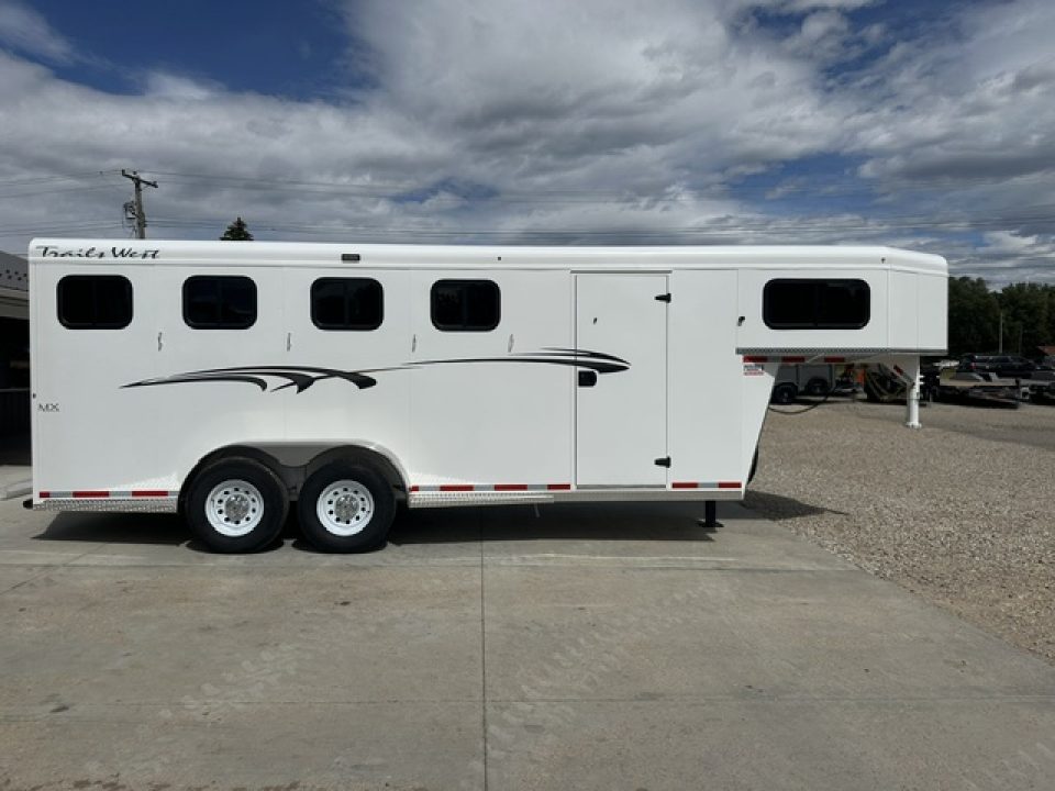New 2027 Trails West Adventure 4 Horse