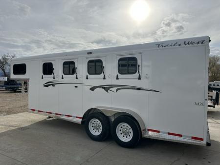 New 2027 Trails West Adventure 4 Horse