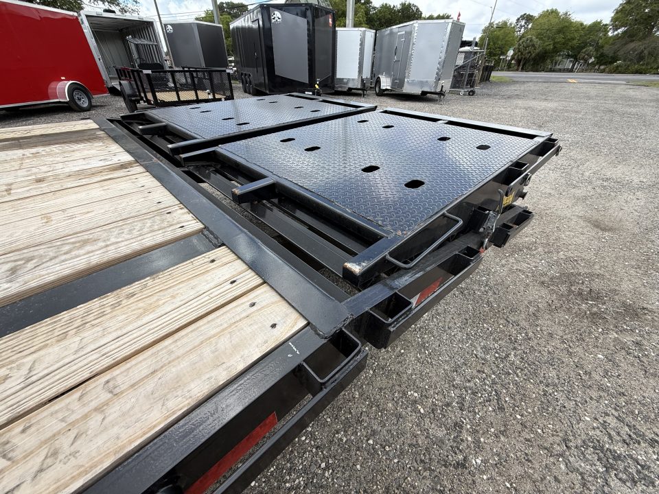 Used 2025 Big Tex Trailers 30 Ft. Gooseneck Flatbed Trailer with Mega Ramps