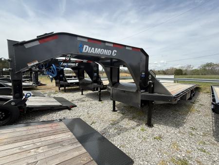 New 2026 Diamond C Trailers FMAX 210 30’ Flatbed Trailer, HYDRAULIC JACKS AND DOVETAIL, ALUMINUM OUTER WHEELS, 14 PLY TIRES