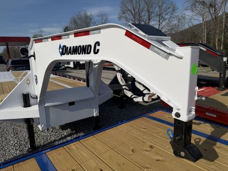New 2026 Diamond C FMAX212 GOOSENECK TRAILER PACESETTER EDITION HYDRO DOVE & JACKS DISC BRAKES 17.5 ALUMINUM OUTER RIMS