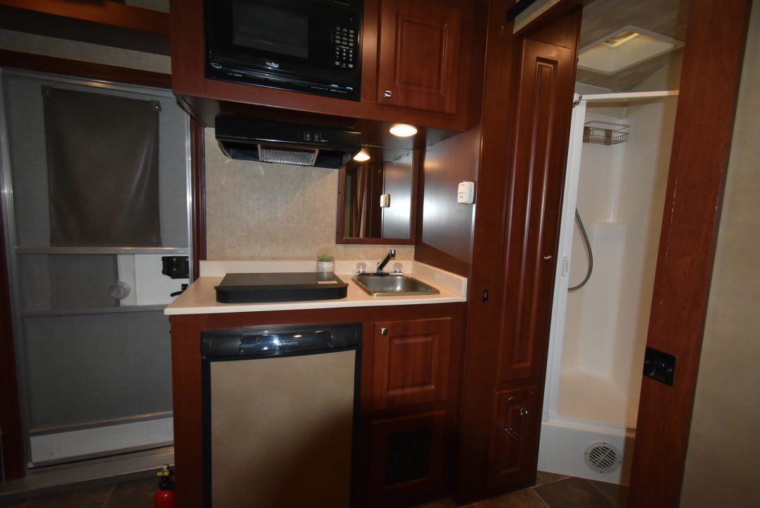 Used 2018 Shadow Competitor Horse Trailer