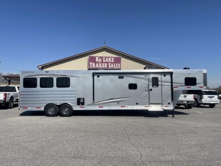 New 2026 Merhow Trailers 8316 RWS-ANGLED FARMHOUSE Horse Trailer