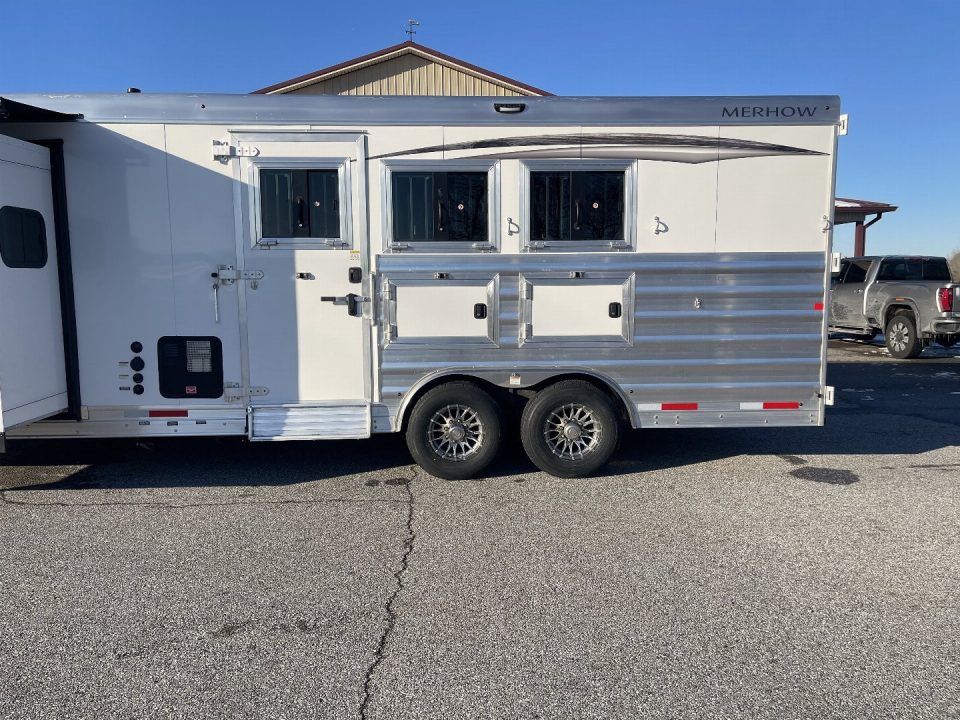 New 2026 Merhow Trailers 8314-B RWS Horse Trailer