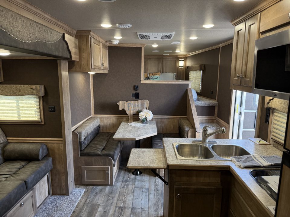 New 2026 Merhow Trailers 8314-B RWS Horse Trailer