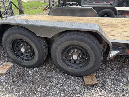 Used 2021 Diamond C Trailers LPX 207 20X82 Equipment Trailer