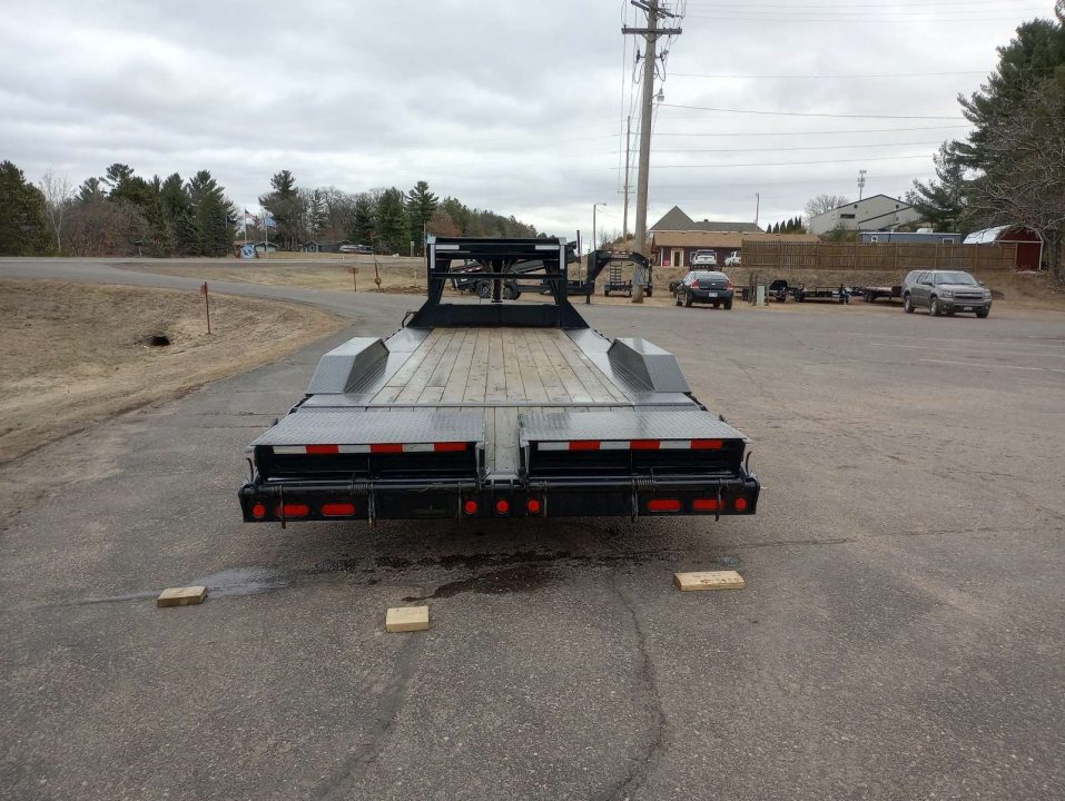 Used 2020 PJ TRAILERS H7 Gooseneck 102" x 24' Equipment Trailer