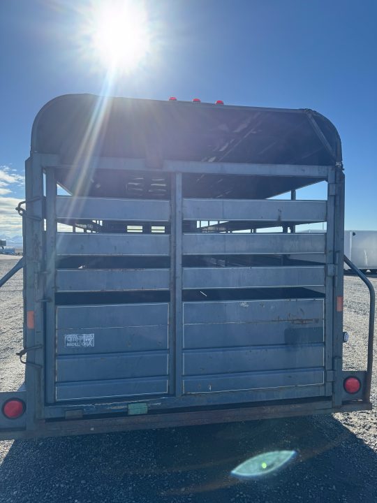 Used 1991 CM Trailers 18' STOCK Stock / Stock Combo Trailer
