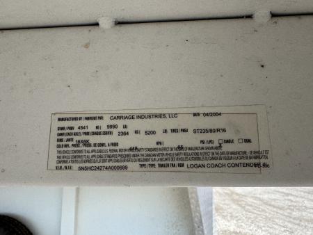 Used 2004 Logan Coach 3H GN CONTENDER Horse Trailer