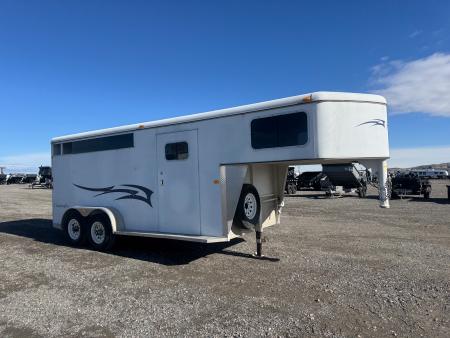 Used 2004 Logan Coach 3H GN CONTENDER Horse Trailer