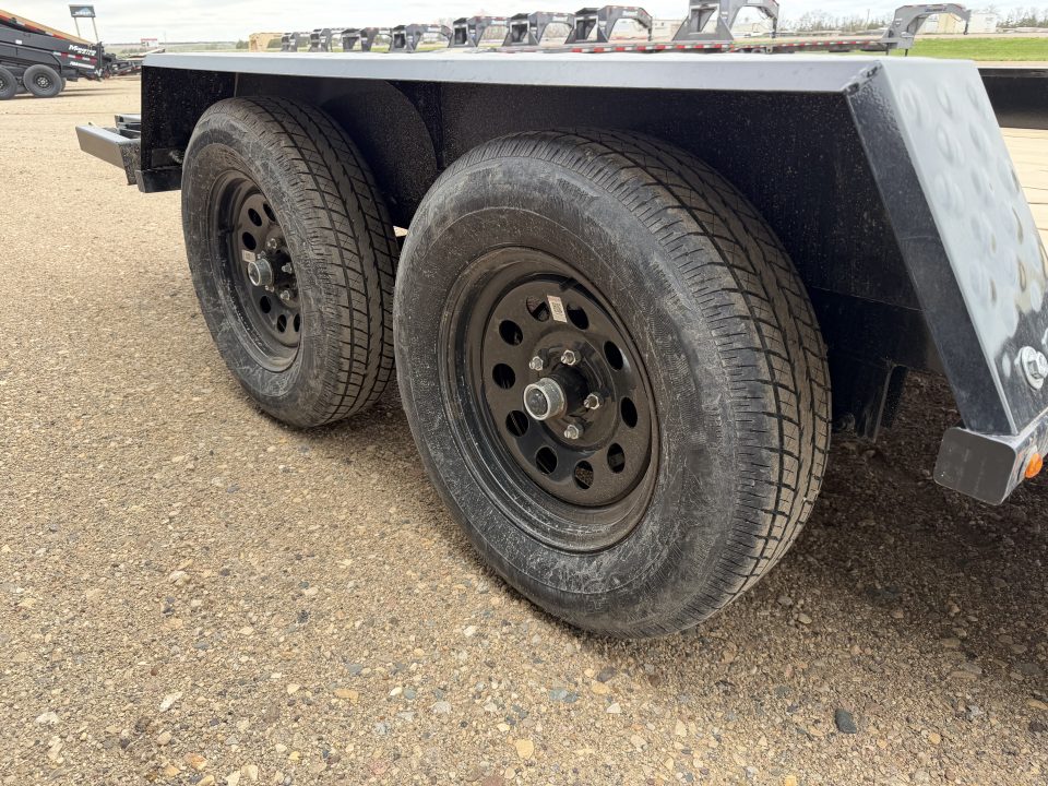 New 2026 Southland Trailers LBAT35-16Blk Sil Utility Trailer