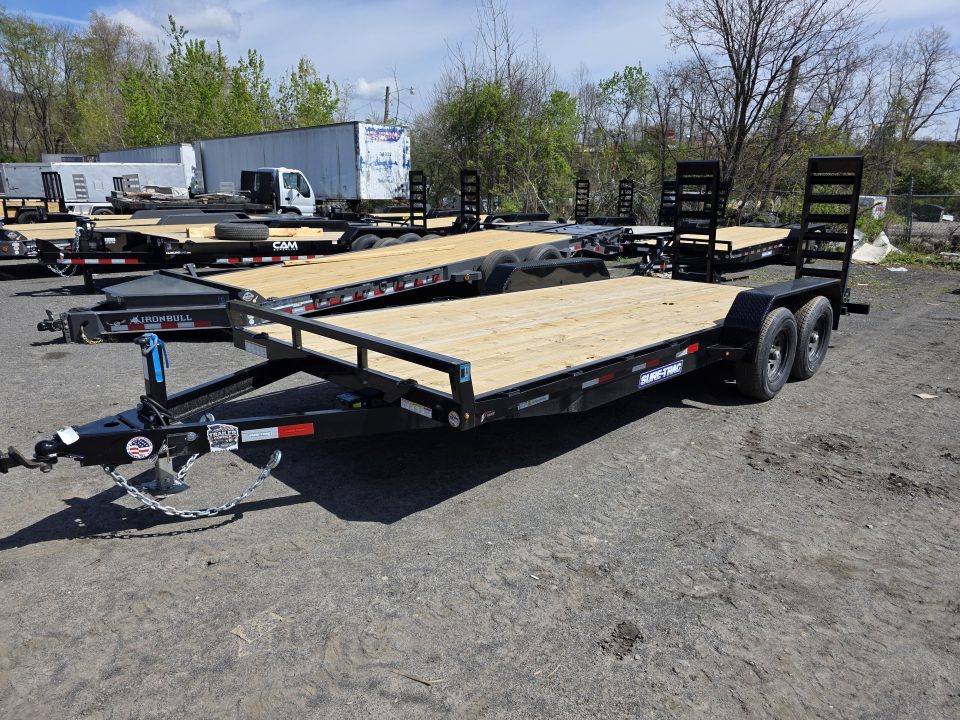 New 2026 Sure-Trac 7X18 10K - KNEE RAMPS Equipment Trailer