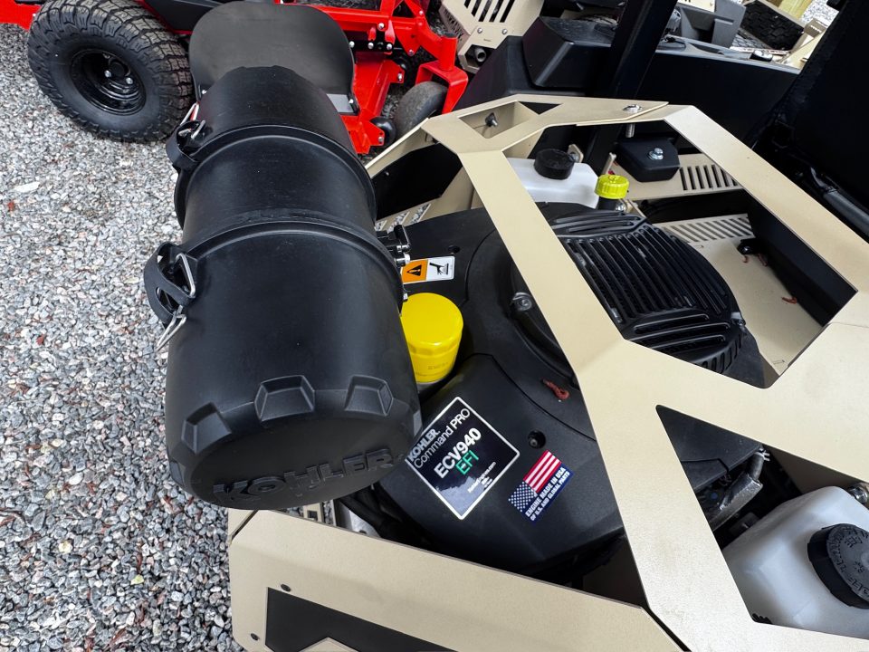 New 2026 Warhawk Mowers COMMANDER 60" KOHLER HG4400 35HP