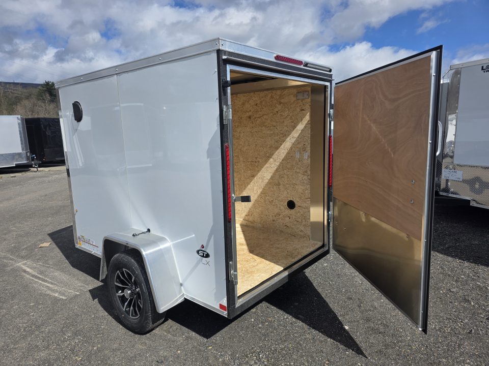 New 2026 Look Trailers ST DLX 5X8 - REAR SWING DOOR Cargo / Enclosed Trailer