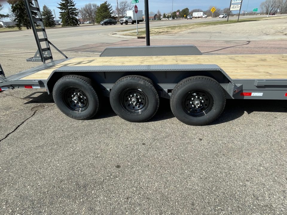 New 2026 Delco Trailers 24' HD Equipment Trailer
