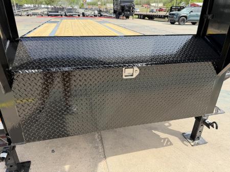 New #262702 2026 TOP HAT GN159 32 X 102 TANDEM AXLE 14K FLATBED GOOSENECK W/ JUMBO RAMPS