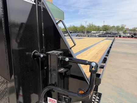 New #262702 2026 TOP HAT GN159 32 X 102 TANDEM AXLE 14K FLATBED GOOSENECK W/ JUMBO RAMPS