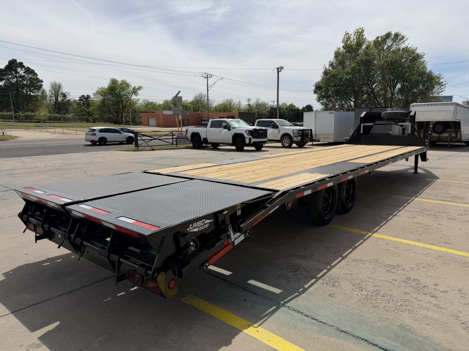 New #260214 2026 TOP HAT GN159 32 X 102 TANDEM AXLE 16K FLATBED GOOSENECK W/ JUMBO RAMPS
