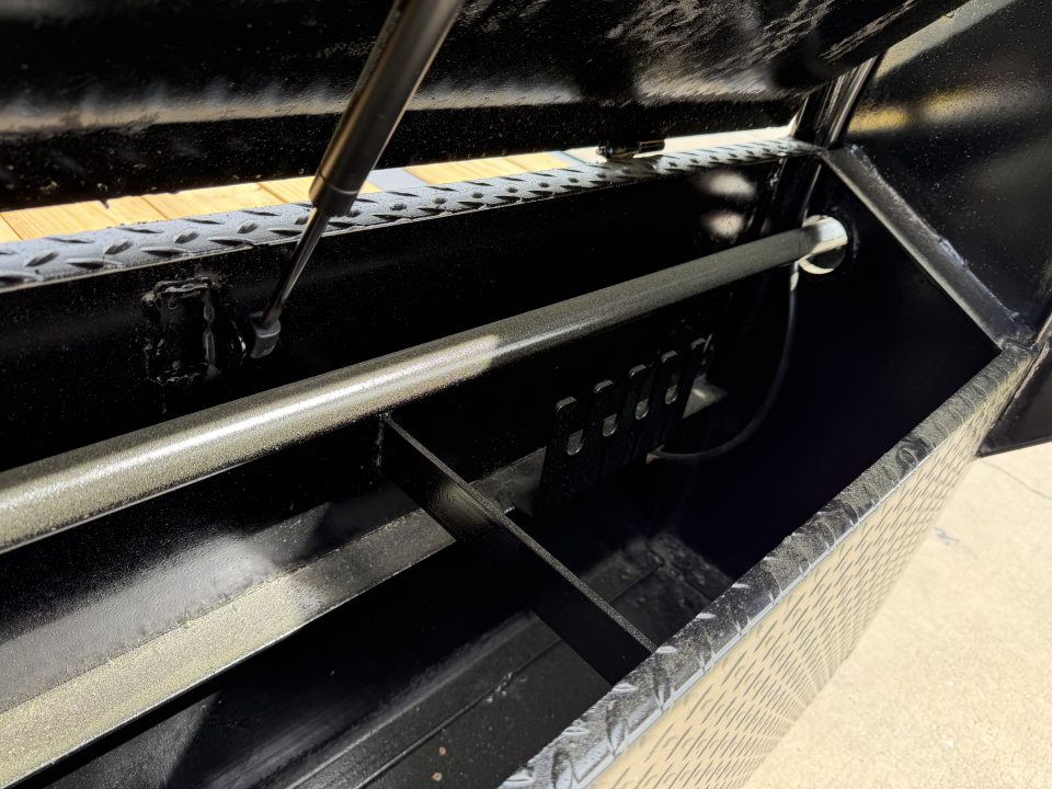 New #260214 2026 TOP HAT GN159 32 X 102 TANDEM AXLE 16K FLATBED GOOSENECK W/ JUMBO RAMPS