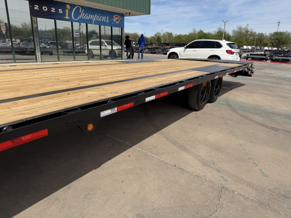 New #260214 2026 TOP HAT GN159 32 X 102 TANDEM AXLE 16K FLATBED GOOSENECK W/ JUMBO RAMPS