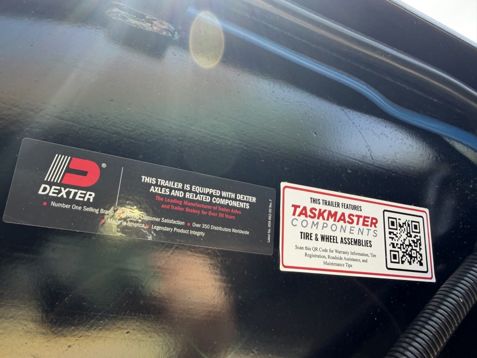 New #260214 2026 TOP HAT GN159 32 X 102 TANDEM AXLE 16K FLATBED GOOSENECK W/ JUMBO RAMPS