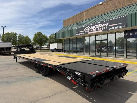 New #260214 2026 TOP HAT GN159 32 X 102 TANDEM AXLE 16K FLATBED GOOSENECK W/ JUMBO RAMPS