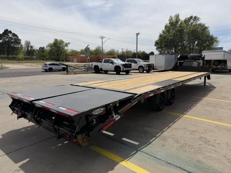 New #260214 2026 TOP HAT GN159 32 X 102 TANDEM AXLE 16K FLATBED GOOSENECK W/ JUMBO RAMPS