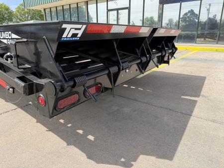 New #260214 2026 TOP HAT GN159 32 X 102 TANDEM AXLE 16K FLATBED GOOSENECK W/ JUMBO RAMPS