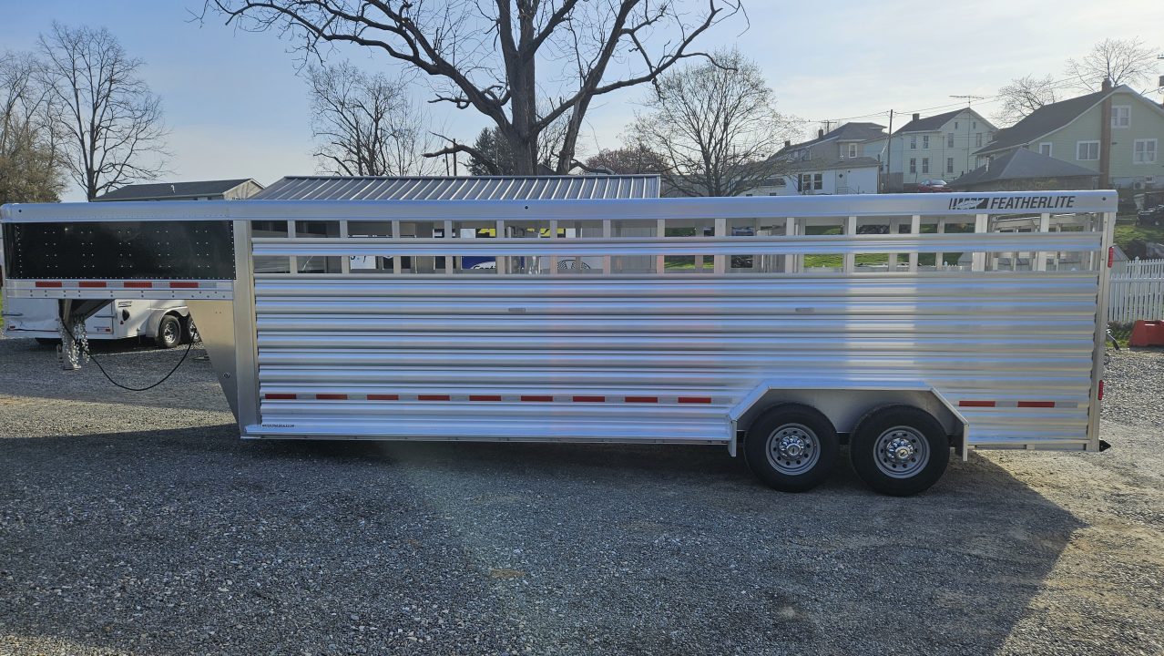 New 2026 Featherlite Trailers GOOSENECK 8127 7X24TA Stock / Stock Combo Trailer
