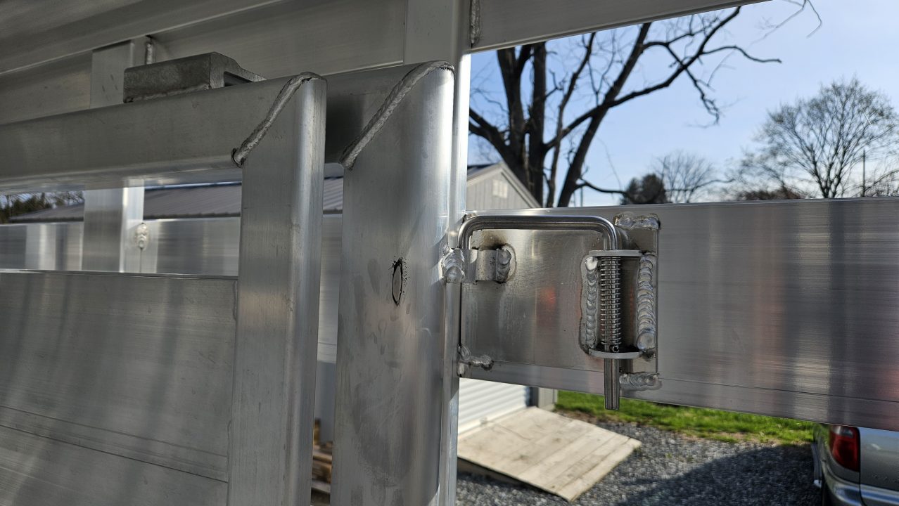 New 2026 Featherlite Trailers GOOSENECK 8127 7X24TA Stock / Stock Combo Trailer