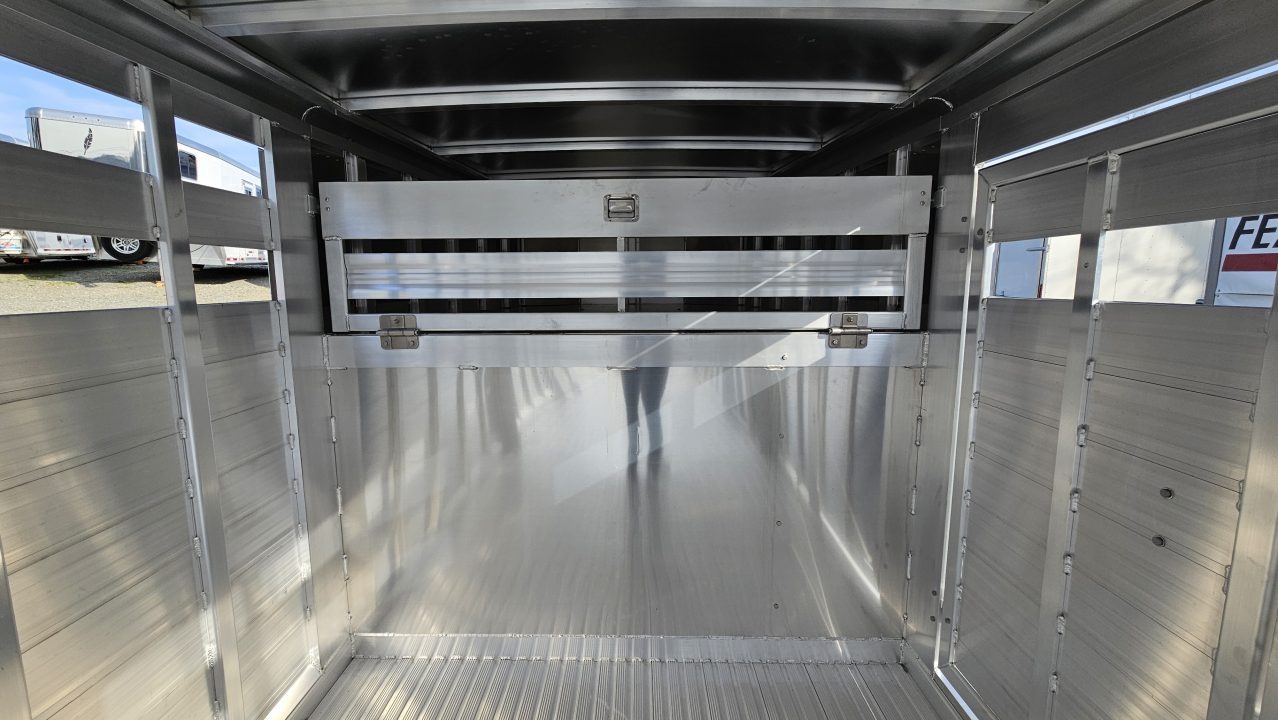 New 2026 Featherlite Trailers GOOSENECK 8127 7X24TA Stock / Stock Combo Trailer