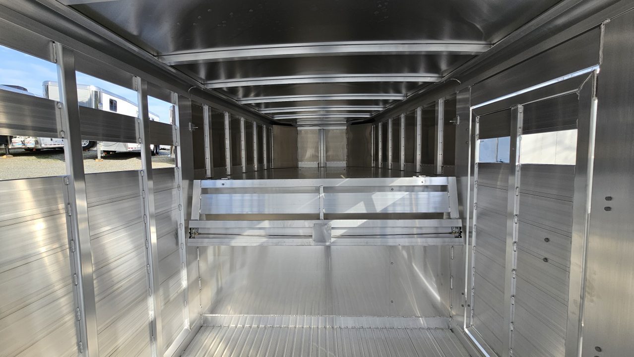 New 2026 Featherlite Trailers GOOSENECK 8127 7X24TA Stock / Stock Combo Trailer