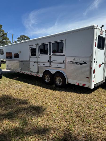 Consignment 2007 Sundowner 8014LQ Horse Trailer