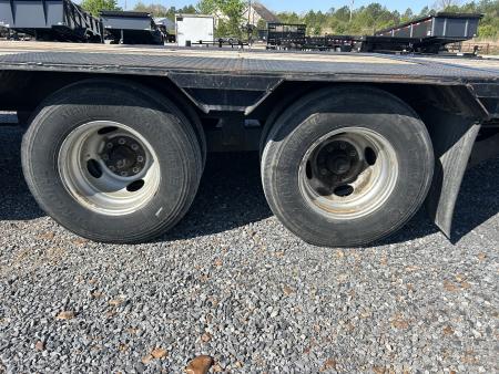 Used 2018 Iron Bull 102"X32' Hyd Dove Gooseneck Trailer