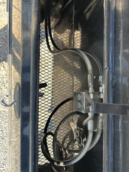 Used 2018 Iron Bull 102"X32' Hyd Dove Gooseneck Trailer