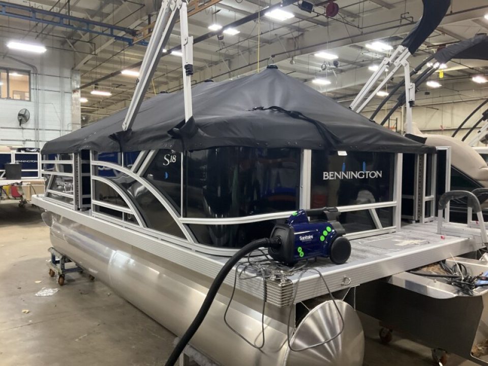 New 2026 Bennington 188 SL Pontoon Boat
