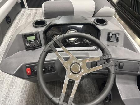 New 2026 Bennington 188 SL Pontoon Boat