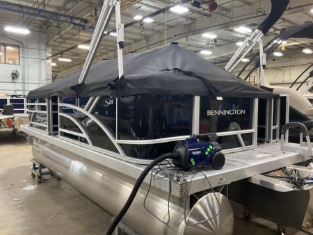 New 2026 Bennington 188 SL Pontoon Boat