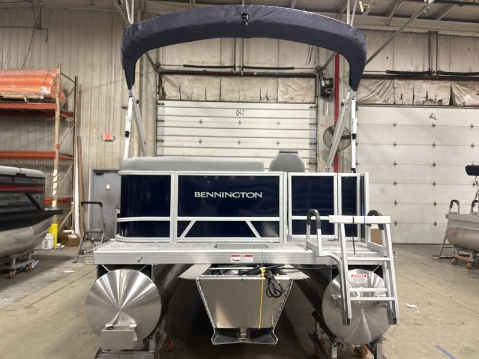 New 2026 Bennington 188 SL Pontoon Boat