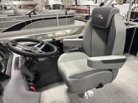 New 2026 Bennington 188 SL Pontoon Boat