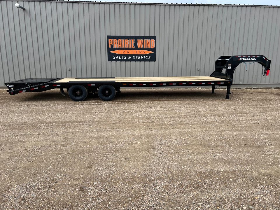 New 2026 PJ Trailers 32 Low Profile LD Tandem Dual Gooseneck Trailer