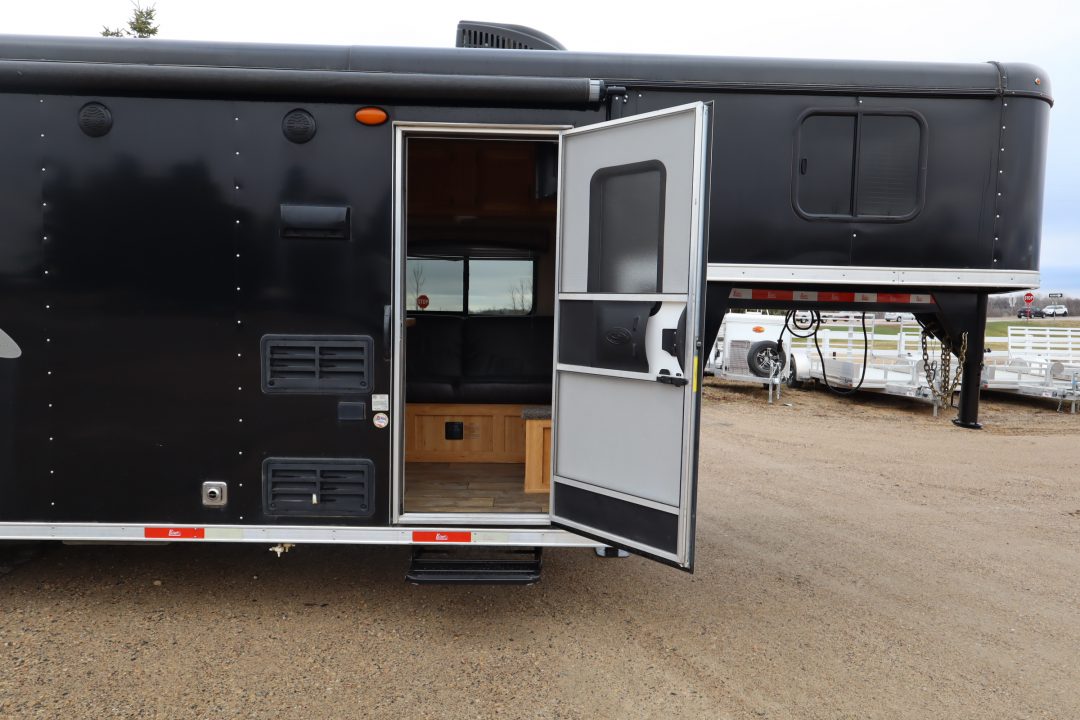 Used 2021 Bison Trailers 3 Horse LQ Trailer