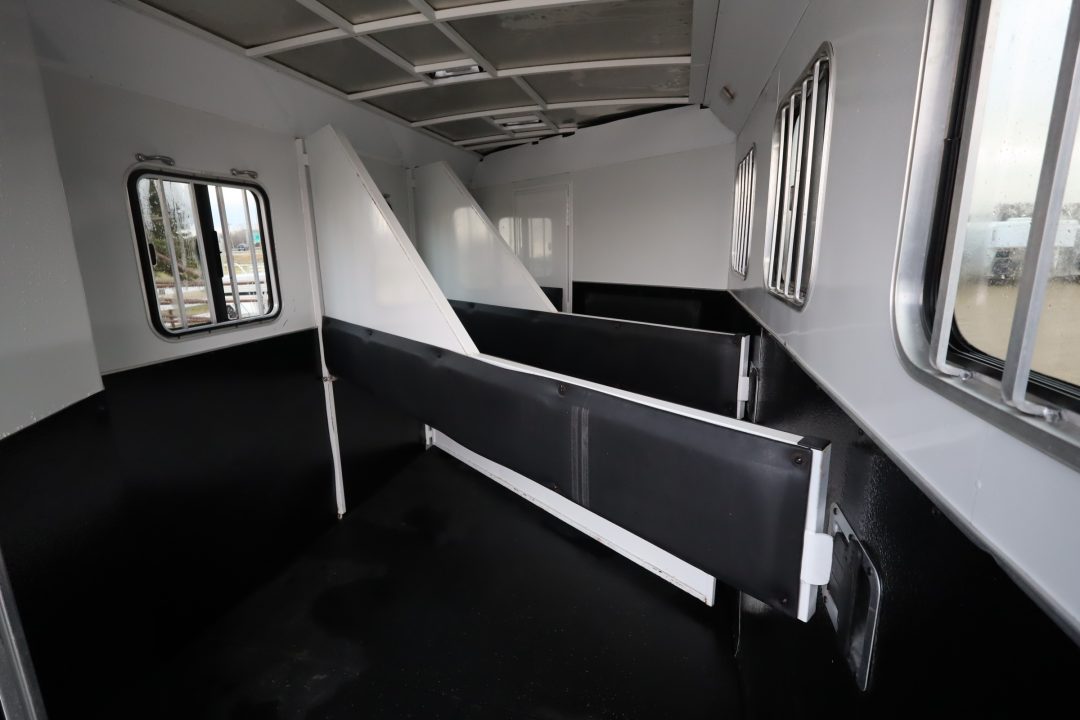 Used 2021 Bison Trailers 3 Horse LQ Trailer