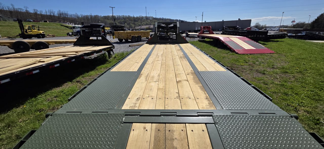 New 2026 MAXX-D YDX 20+12 Gooseneck Bodies