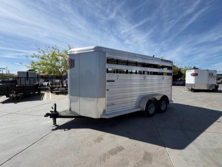 New 2026 Logan Coach BULLSEYE3BP BULLSEYE 3H BP Horse Trailer
