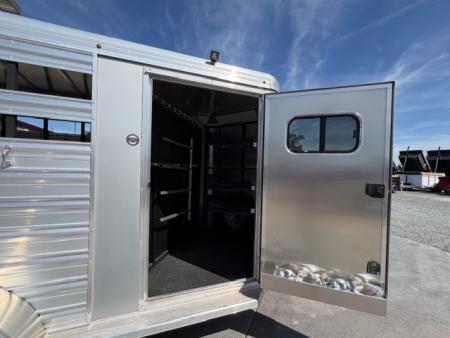 New 2026 Logan Coach BULLSEYE3BP BULLSEYE 3H BP Horse Trailer