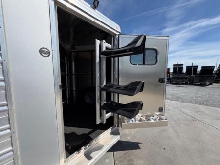 New 2026 Logan Coach BULLSEYE3BP BULLSEYE 3H BP Horse Trailer